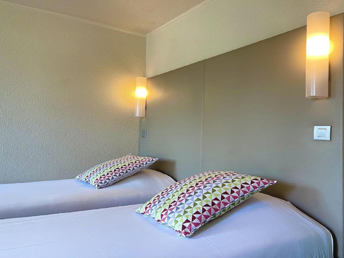 Campanile Annecy - Cran Gevrier Hotell Exteriör bild