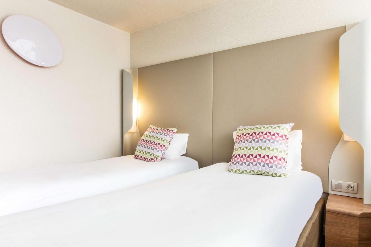 Campanile Annecy - Cran Gevrier Hotell Exteriör bild