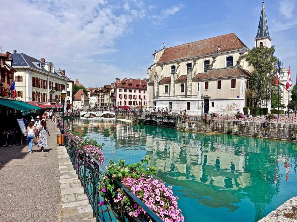 Campanile Annecy - Cran Gevrier Hotell Exteriör bild