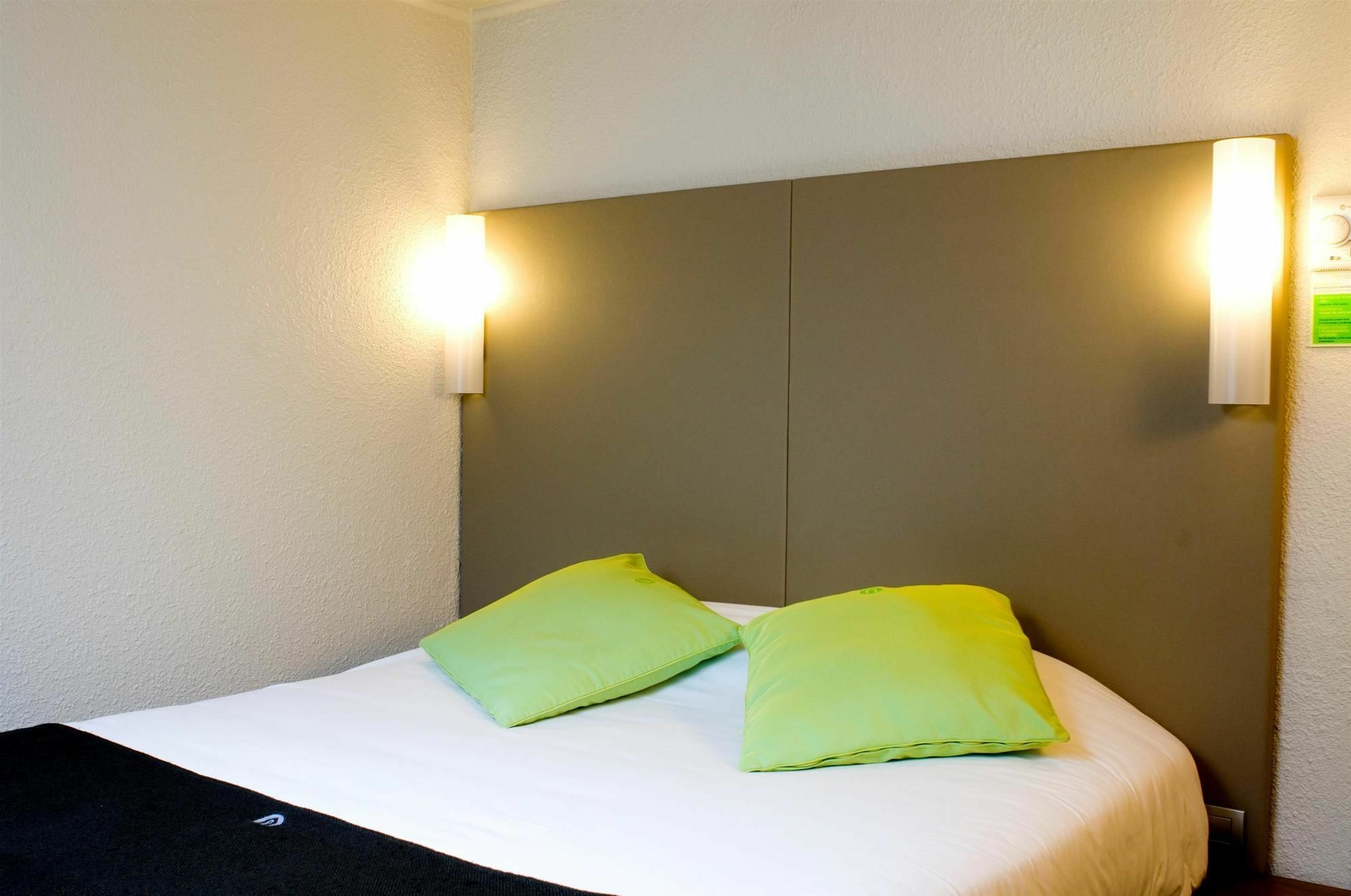 Campanile Annecy - Cran Gevrier Hotell Rum bild